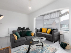 Pass The Keys Newly Refurbished 2 bedroom apartment in St Annes